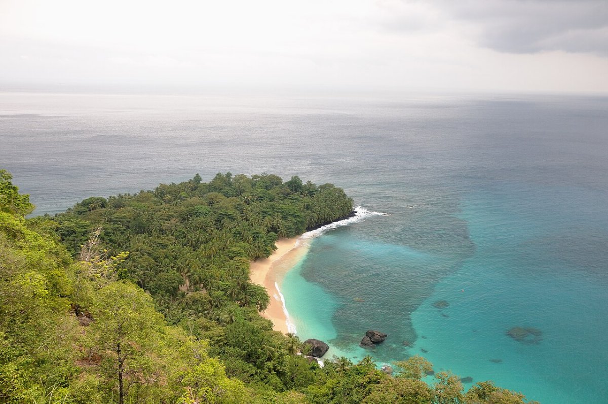 Vista panorámica de Praia Banana, en la isla de Príncipe